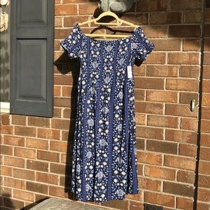 Old Navy Monochromatic blue sun dress 👗
